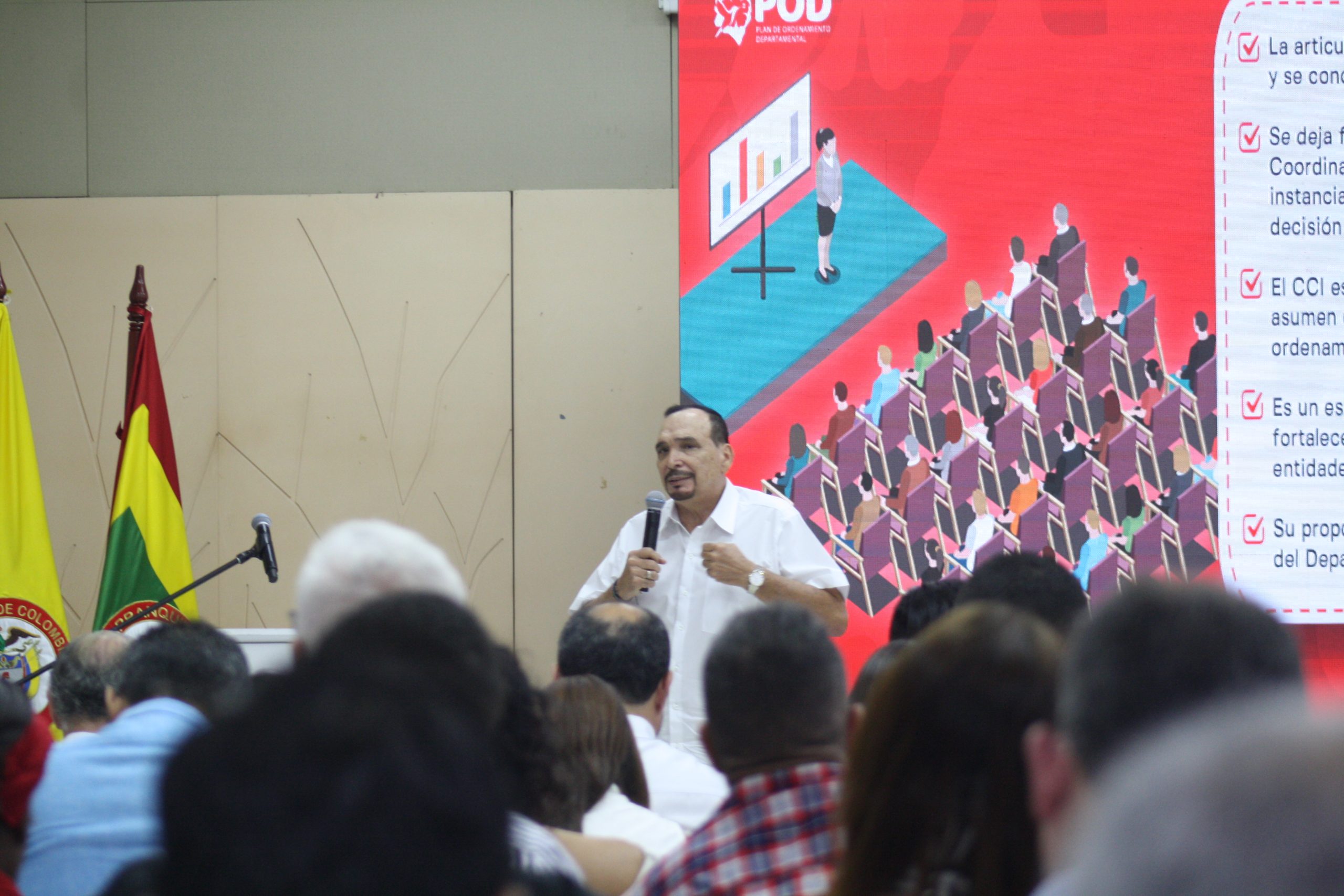 combinews-Atlántico POD con visión 2050-10 El director Esteban Paéz de proyecto de la Red Universitaria (Redu).