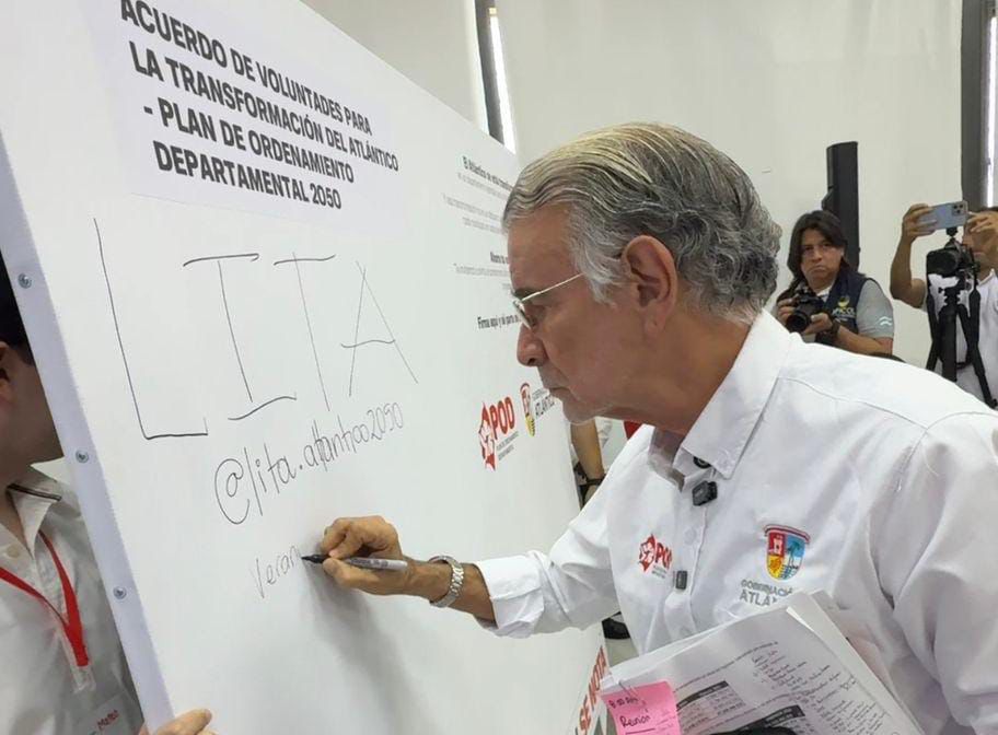 combinews-Atlántico Plan de Ordenamiento Departamental con visión 2050-5 El gobernador Eduardo Verano
