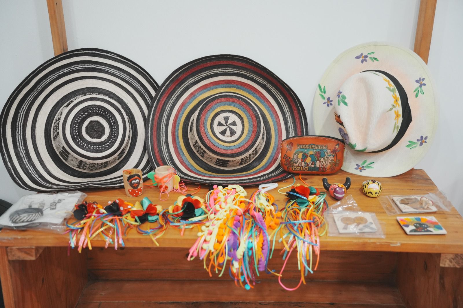 Atlántico impulsa feria Mujer que Emprende, Mujer que Brilla-2