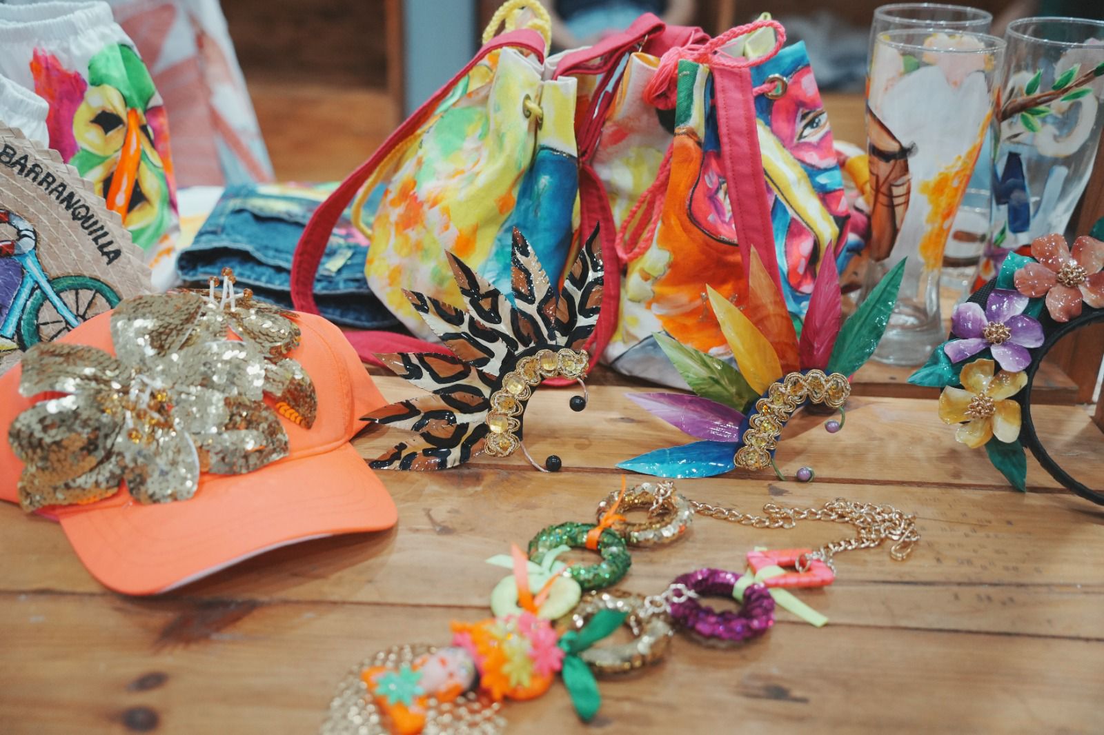 Atlántico impulsa feria Mujer que Emprende, Mujer que Brilla-4