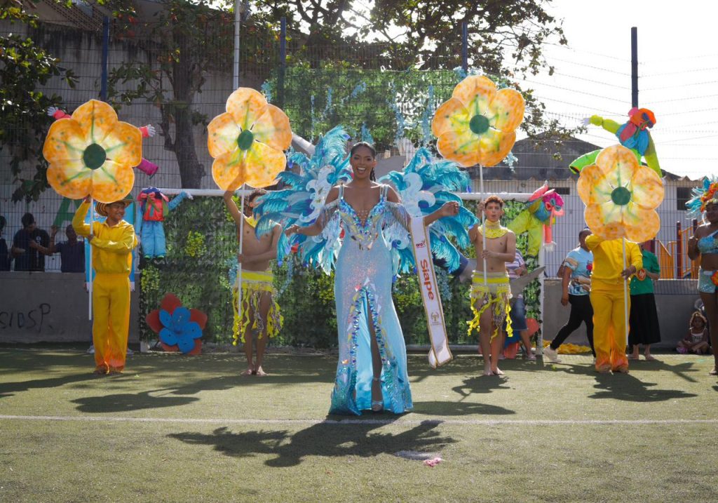 combinews-primera jornada de las coronaciones del Reinado Popular 2026-12