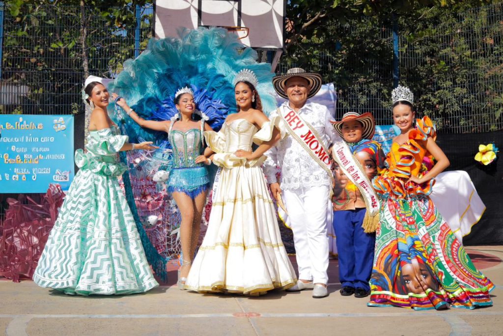 combinews-primera jornada de las coronaciones del Reinado Popular 2026-9